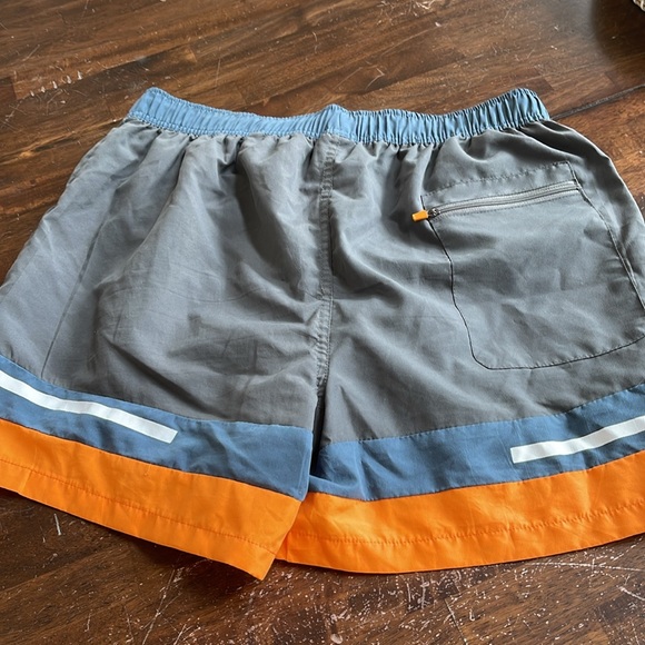 Swim Trunks / Shorts - Picture 4 of 6